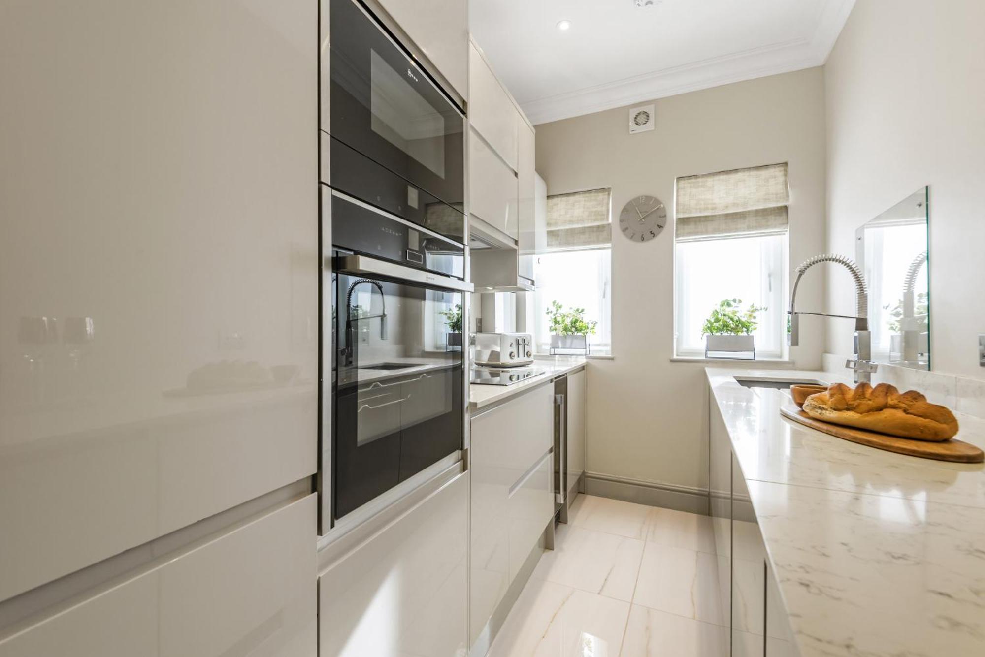 Luxury 1-Bed Apartment In Sought After Prime London Location Exteriör bild